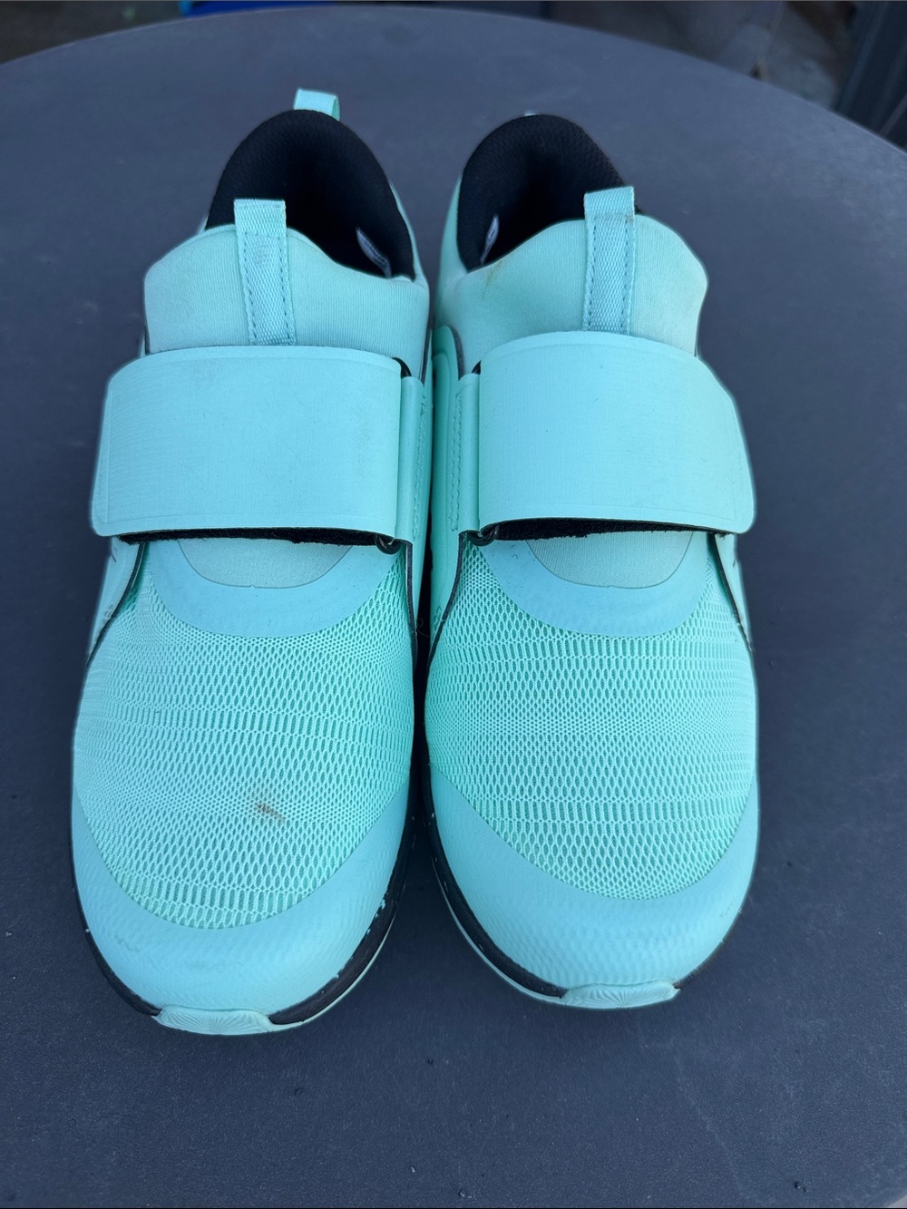 Pearl Izumi Women's Athletic Shoes in Aqua Teal